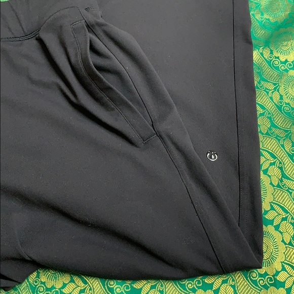 Lululemon pants - Picture 4 of 5